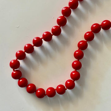 Collar Agatha rojo bolas