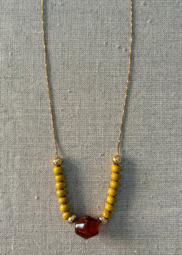 Collar Geometric Mustard