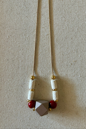 Collar Hexagon Stone Red