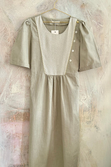 Vestido Anne verde salvia